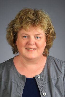  Katrin Oetjen