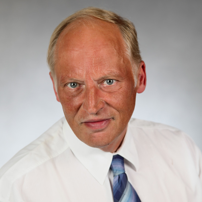  Lutz Schrder