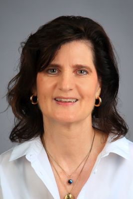  Bettina Lange